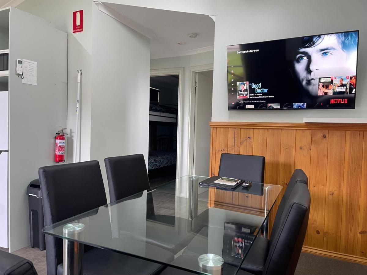 Acacia Caravan Park & Holiday Units Арарат Экстерьер фото