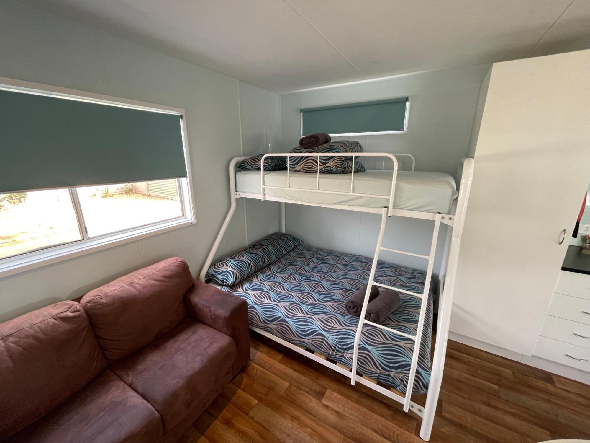 Acacia Caravan Park & Holiday Units Арарат Экстерьер фото