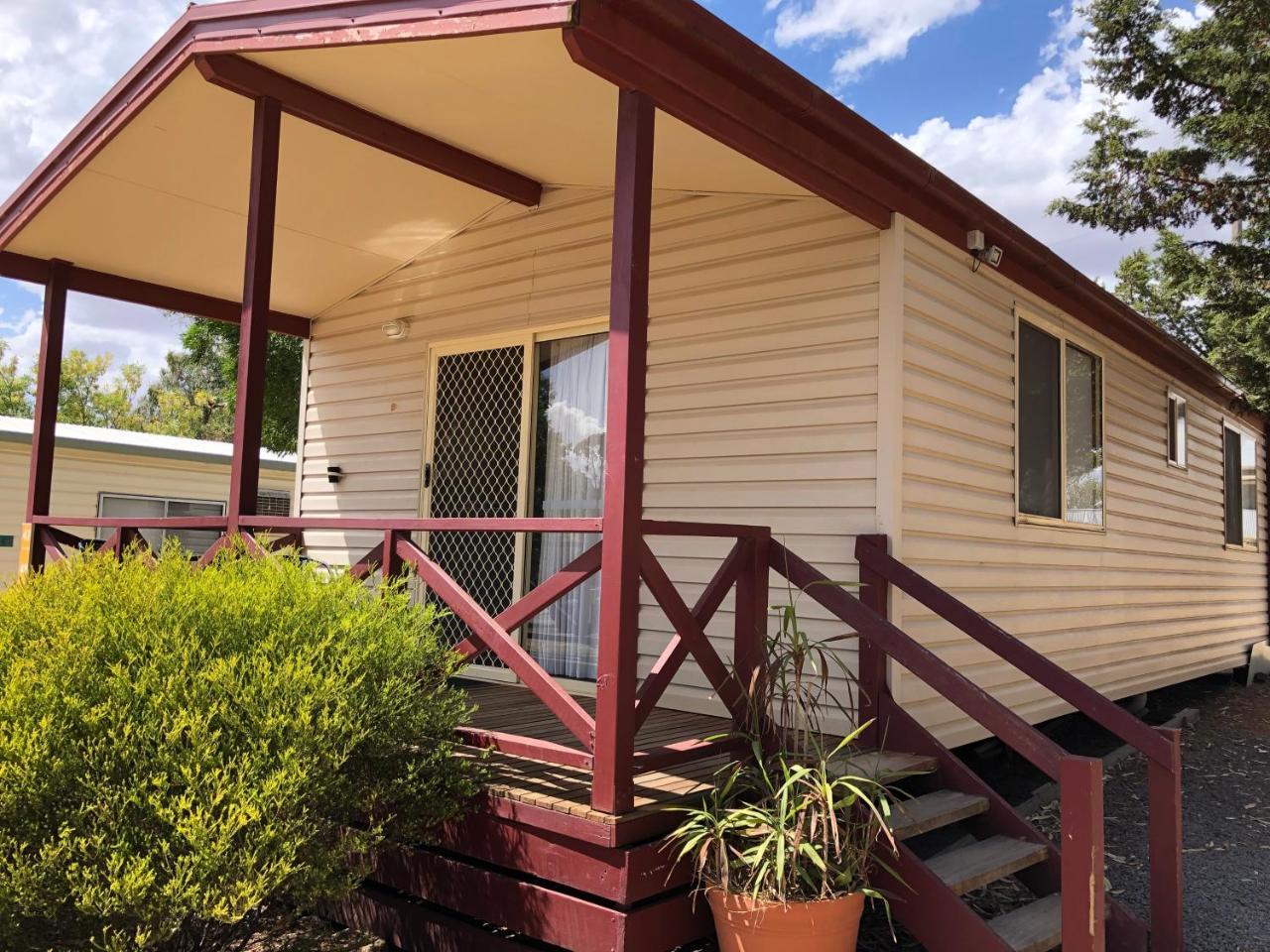 Acacia Caravan Park & Holiday Units Арарат Экстерьер фото